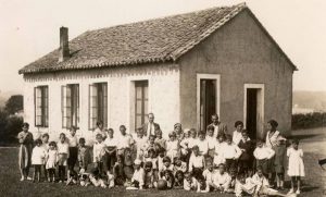 Foto del grupo de niños que viajó a San Vicente